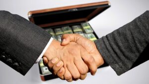 conclusion of contract, handshake, trade, business, profit, black money, control, treasury, sale, to buy, selling, commercial, shopping, money case, currency, money, contract, dollar, shaking hands, handshake, handshake, selling, selling, selling, selling, selling