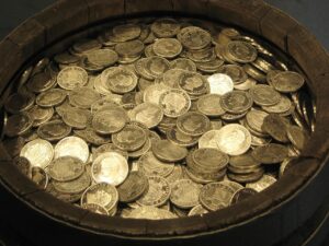 money, coins, gold, hard money, metal money, currency, glittering, cash, finance, treasure chest, valleys, saxony, money, money, money, money, money, coins, coins, cash, cash, treasure chest, treasure chest, treasure chest, treasure chest